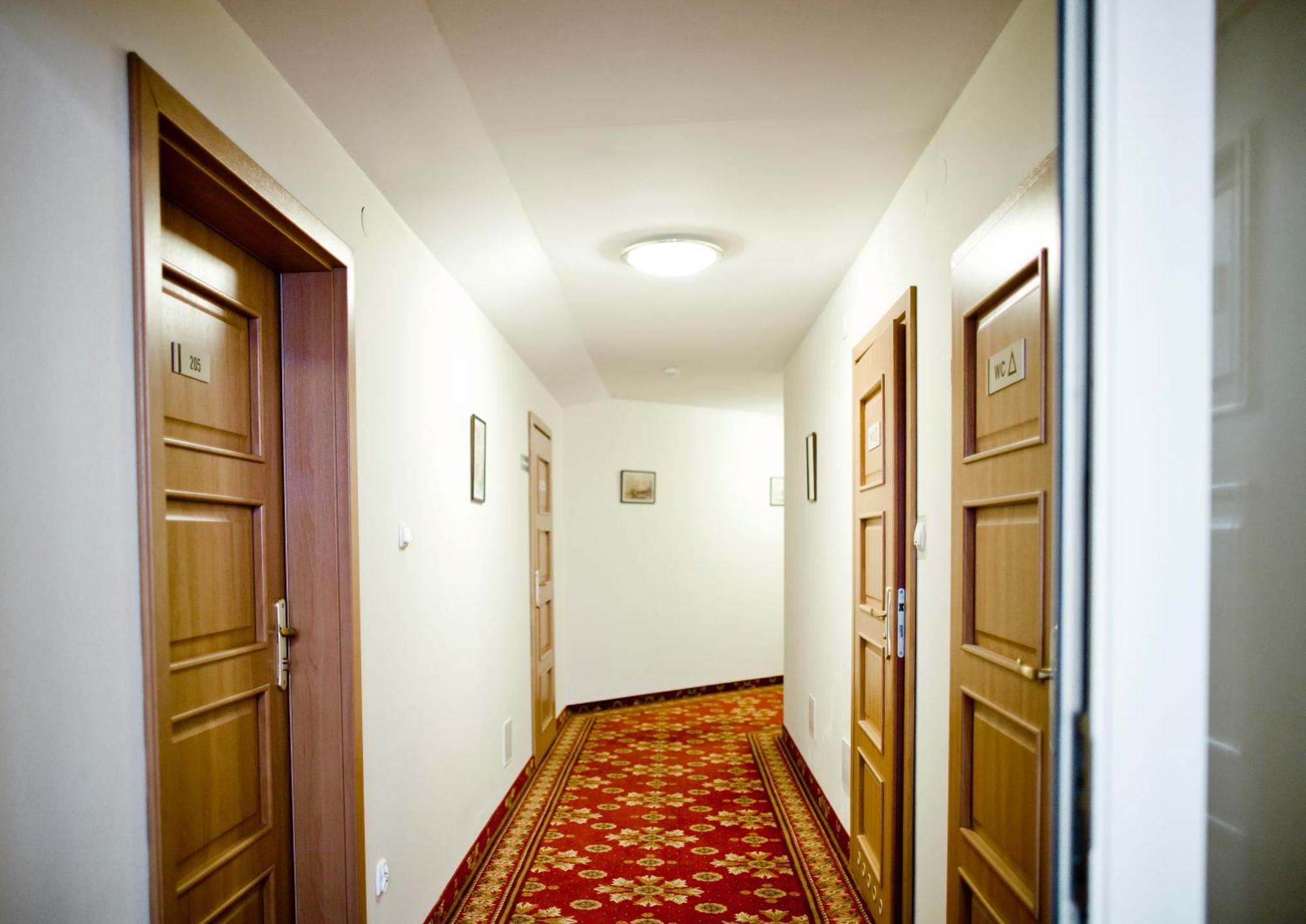 Hotel Relaks Wola Ducka Esterno foto