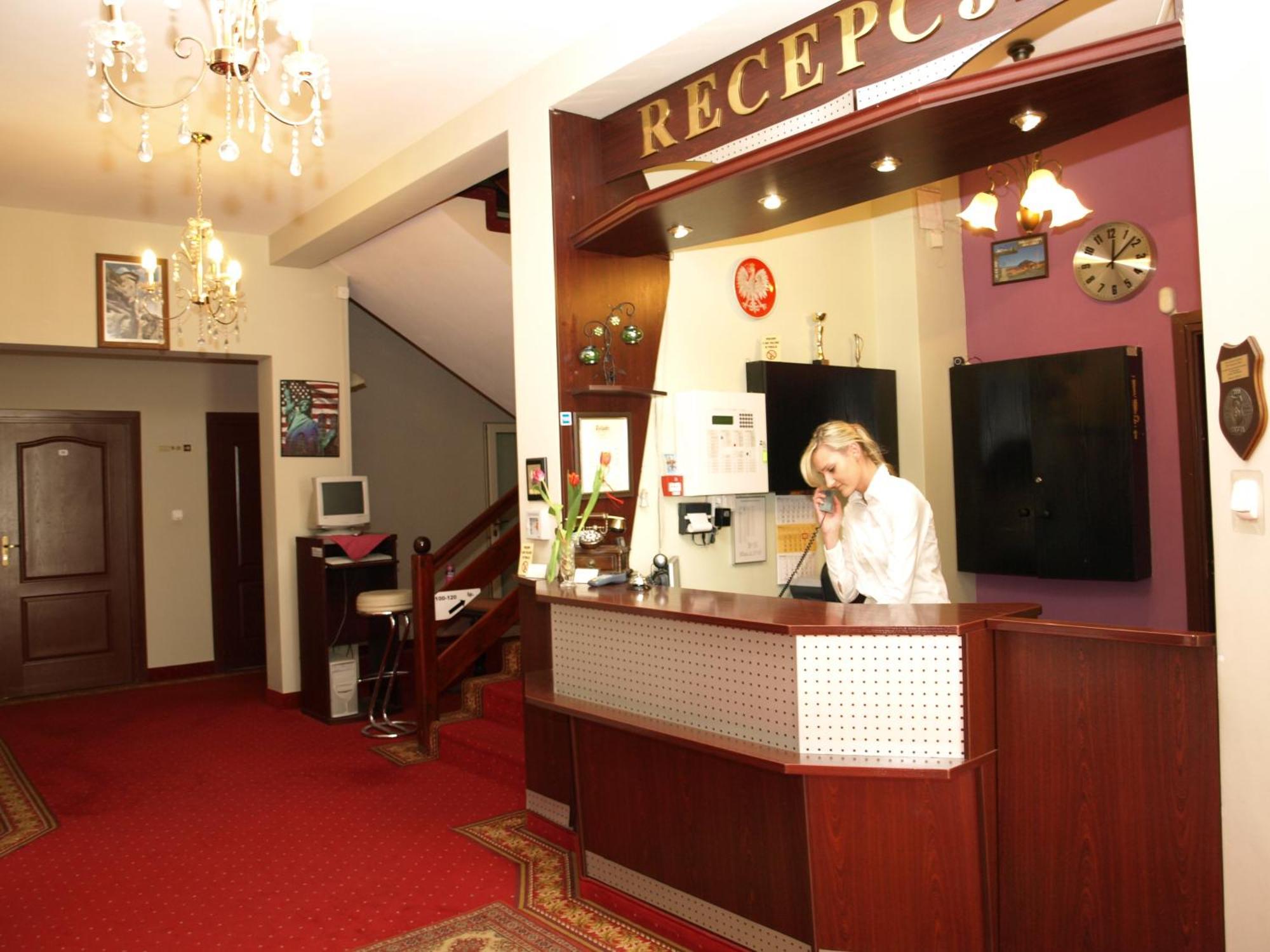 Hotel Relaks Wola Ducka Esterno foto