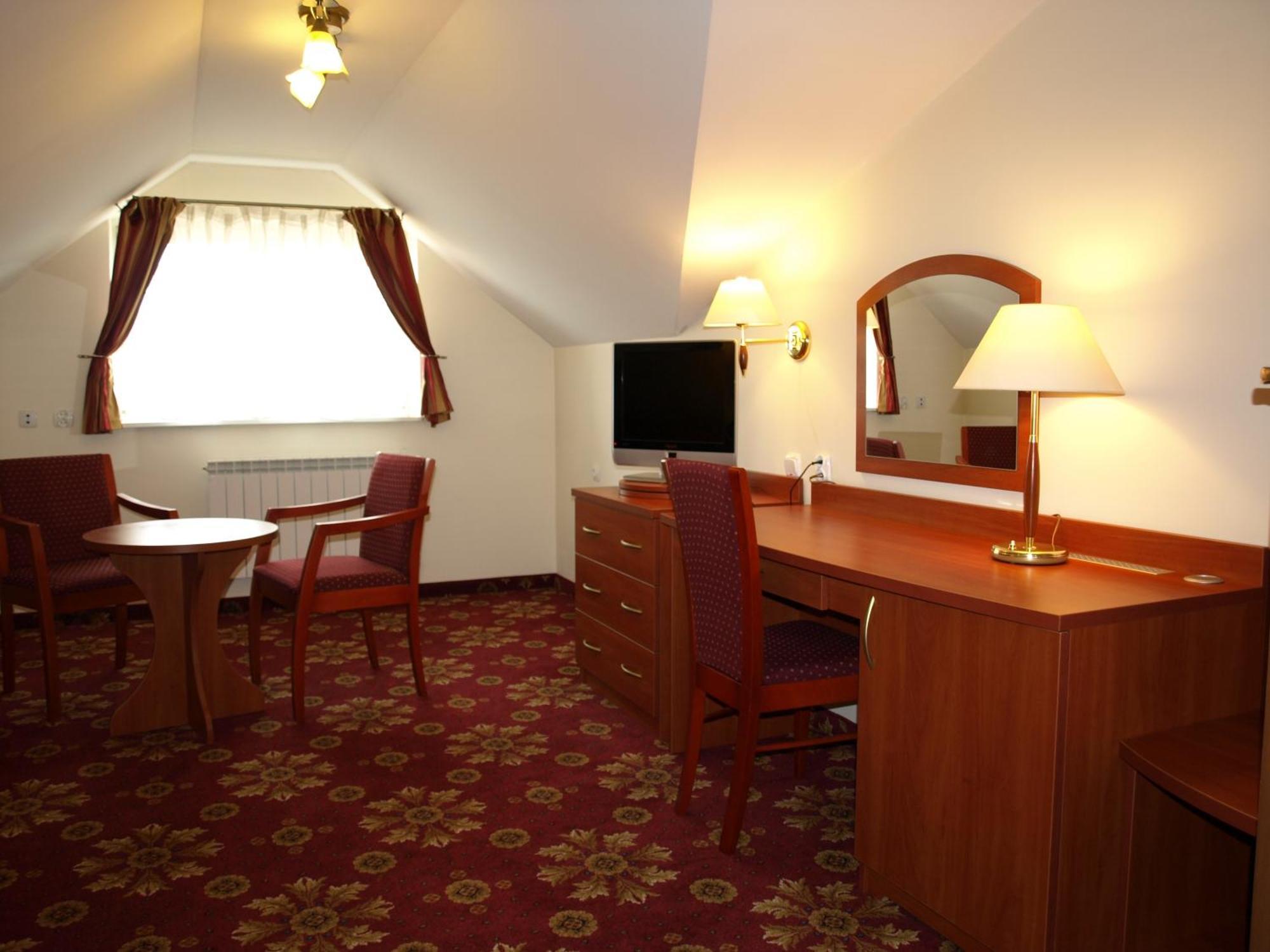 Hotel Relaks Wola Ducka Esterno foto