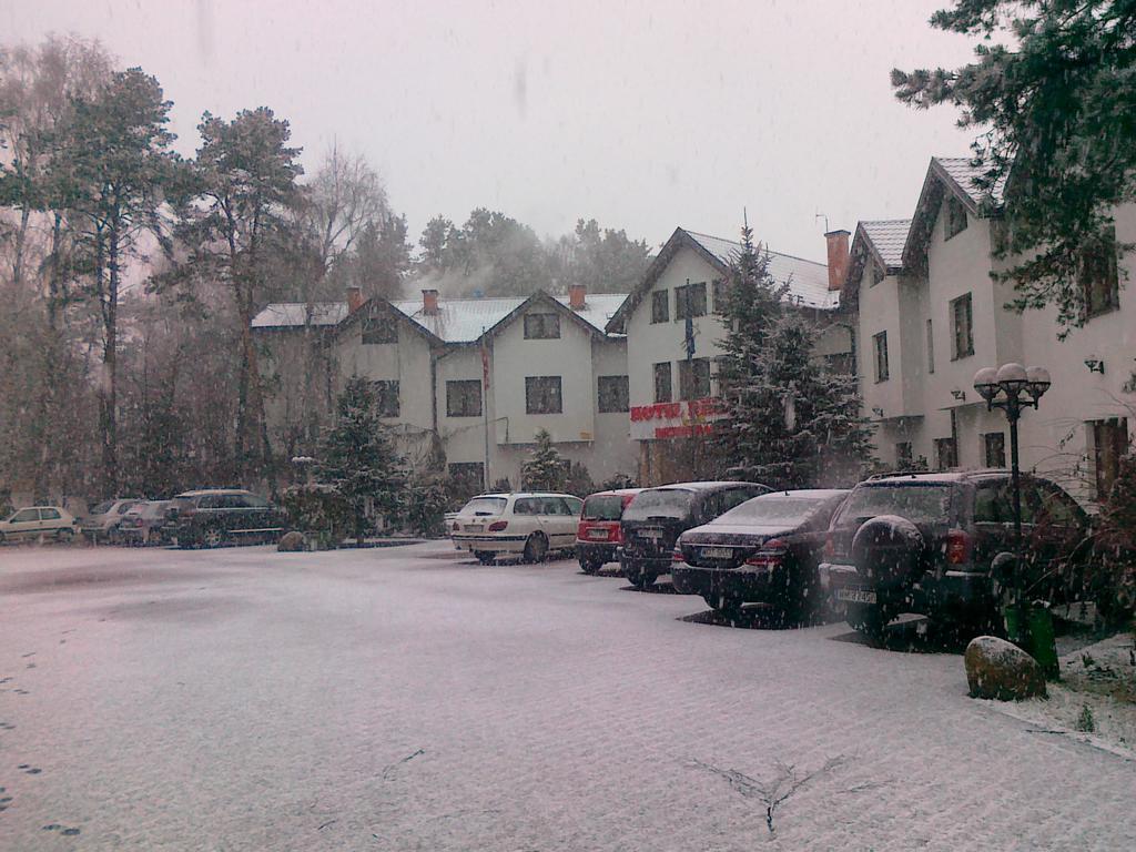 Hotel Relaks Wola Ducka Esterno foto