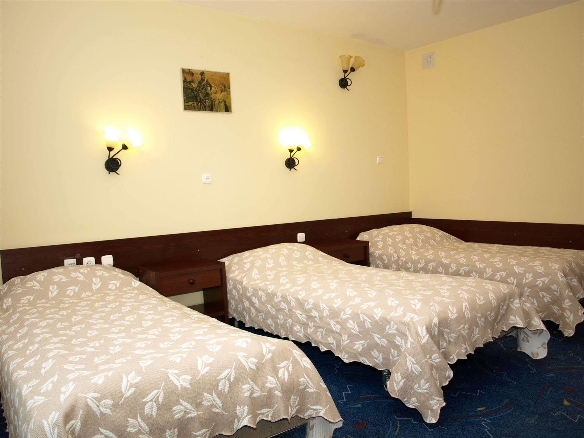 Hotel Relaks Wola Ducka Esterno foto